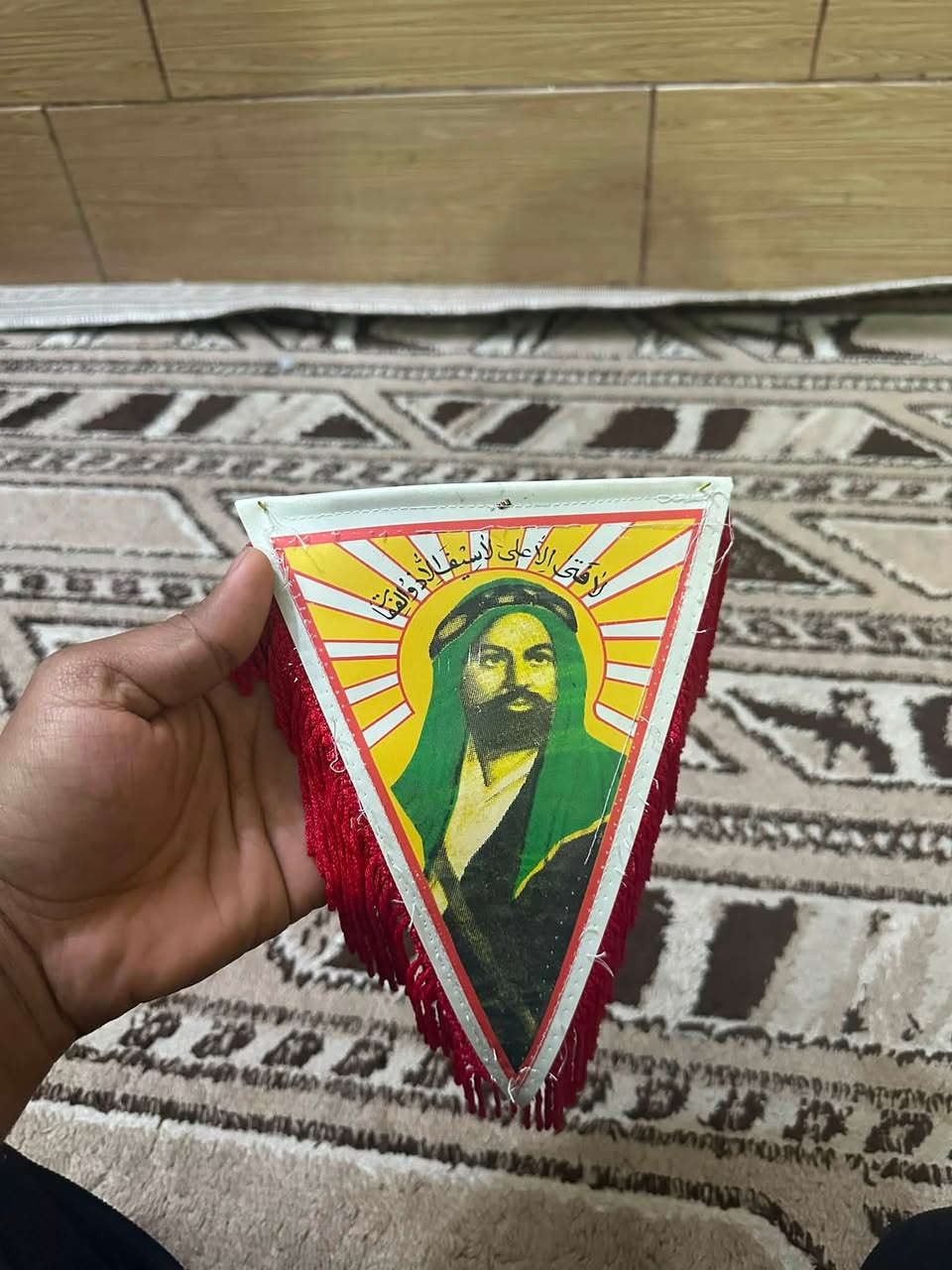 السلام عليكم 

كل قطعة وسعرها 
***********

