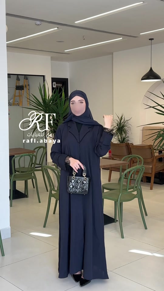 للحجز واتساب *********** عبايه الرسمي النيلي 💙؟ تحتوي على طباقيه واحده وتكون مفتوحه العبايه الخامه جرجيت انترنت كويتي الاصلي  متوفره بجميع القياسات  توصيل جميع انحاء العراق  #رفل_للعبايات #عبايات #كربلاء #عبايات_فخمة #بشتات_خليجية 
