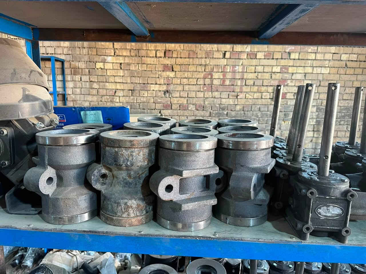كير بوكس ماطور ناثرة 
يتوفر جميع قطع غيار الفدن والدسكات والطابعة 
وقطع غيار الات الزراعية بانسب الاسعار 
موجود خدمة توصيل جميع المحافضات 🚚
واتساب /  *********** 
عنوان واسط قضاء الصويرة الحي الصناعي

