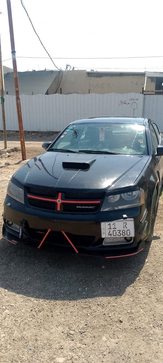 دوج افنجر٢٠١٢رقم بغداد انكليزي مكينة 3600مرغوب فتحة  سقف تحكم ستيرن جهتين تدفئة تبريد شغال  كهربائيات كلهة شغالة تخم تاير بيهة مكانات صبغ ابيع حزام السعر78وبيهة مجال بصيط ***********مكاني بغداد
