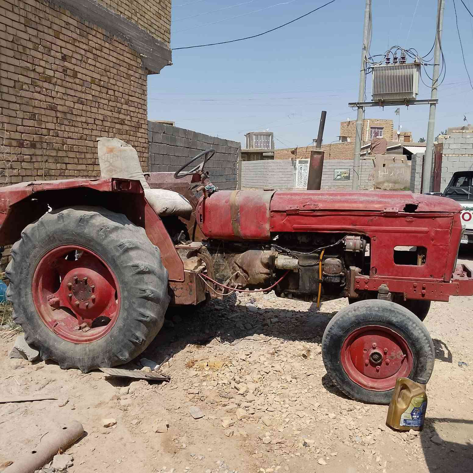 سلام عليكم للبيع مكينه عنتر جاهزه موديله 82 وياه خرماشه 25000 وبيه مجال هذا رقم راعيه ***********مكان  ذي قار قضاء الرفاعي
