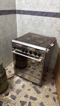 فرن • للبيع