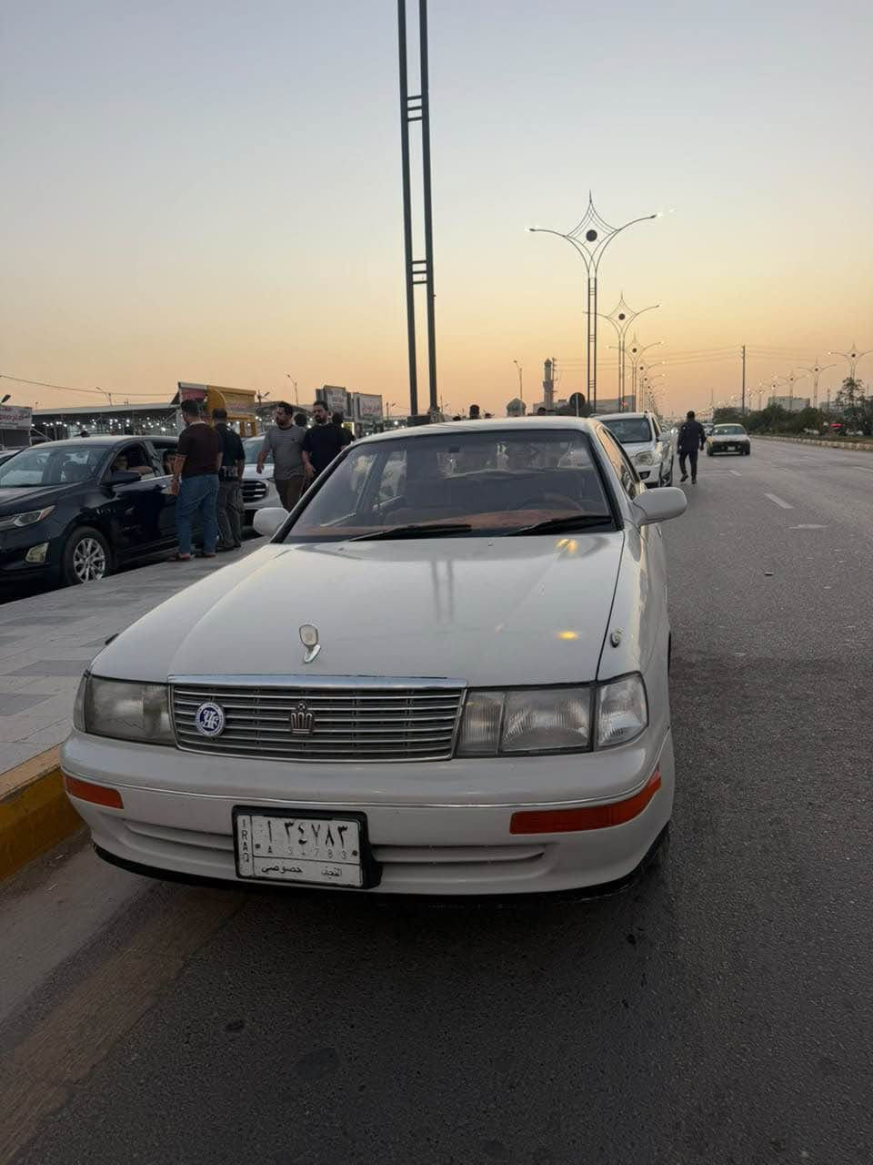 السلام عليكم بطه للبيع محرك كير تبريد مكفول 
تخم تاير حداده توني مسويها كلها سياره مصبوغه عام للجماليه شرط مابيها حادث غرفتها كلش حلوه 
سياره جاهزه من كلشي 
السعر 50 ورقه وبيها مجال للشراي 
بسمي شخصيا 
*********** 
اتصل وبخدمتك أنا مكلف بالنشر الزبير, البصرة
