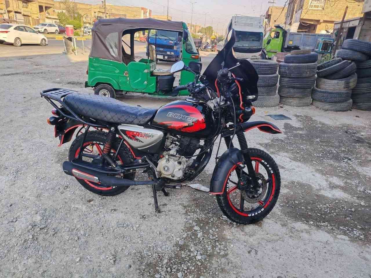 بوكسر موديل 23 نضيفه فول الدراجه مابيه ولا نقص مكفوله كفاله عامه مرقمه بغداد باسمي السعر ((مليوينين و 300))  رقمي ***********
