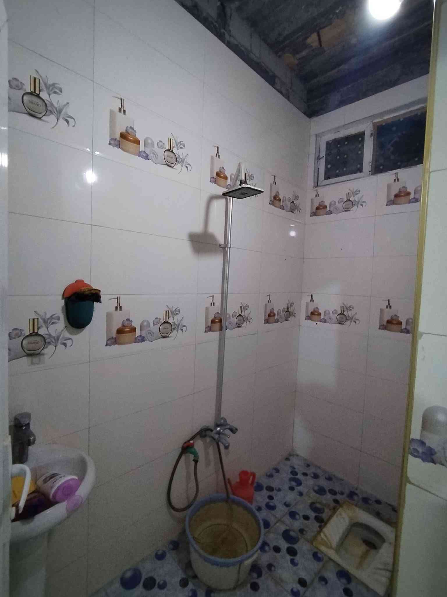 بسم الله الرحمن الرحيم اللهم صل عل محمد وآل محمد
بيت للبيع في الشبانات  شارع الشهيد كامل نظيف يصح للسكن او حسينية كلشي متوفر بي ماي مجاري كهرباء تفاصيل بيت 50 متر مطبخ صحيات صالة غرفة منور  فقط طابق ارضي سند 25 تفاصيل أكثر خاص  او  الاتصال *********** سعرة 45 وقابل للتفاوض
