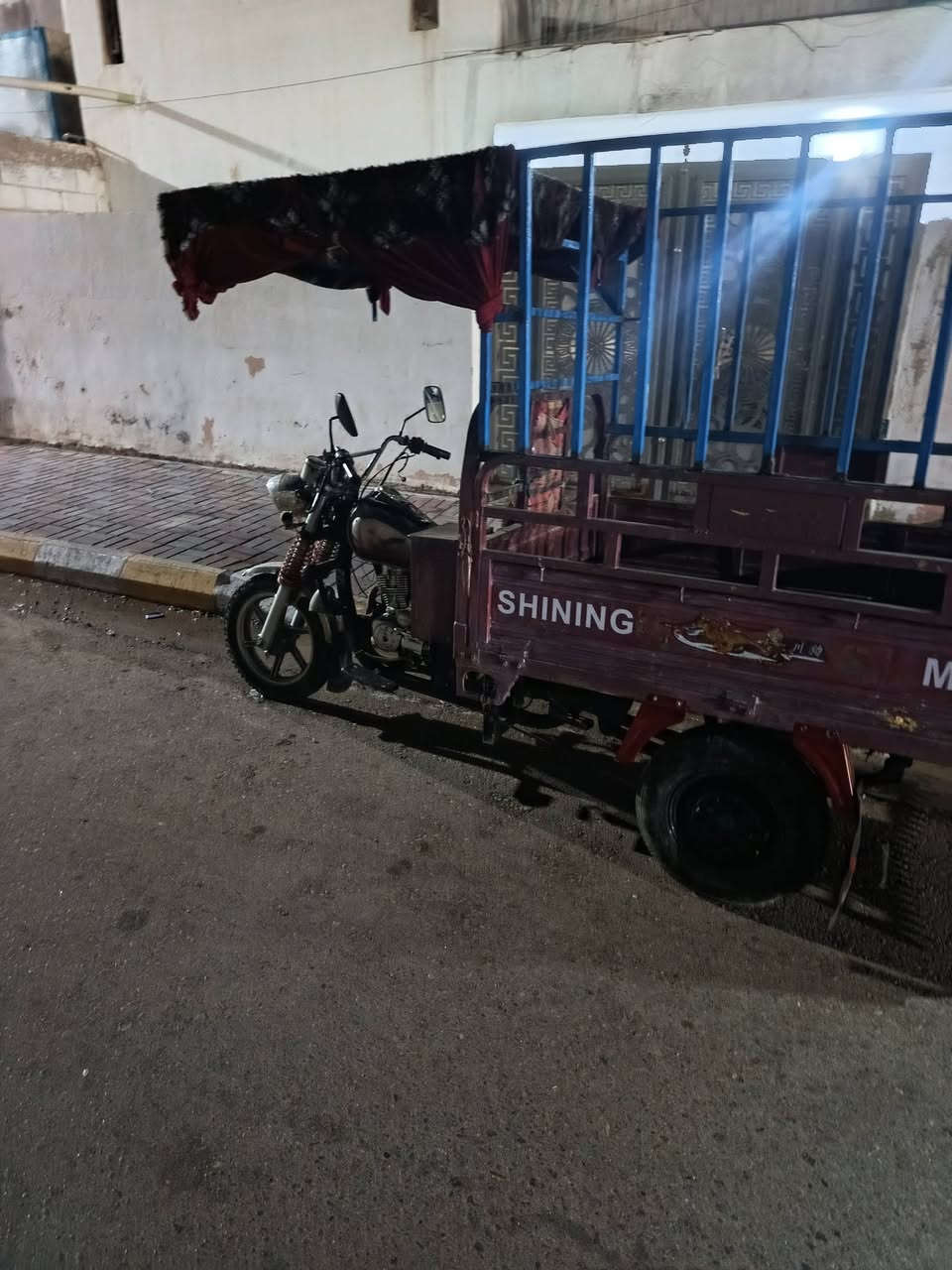 ستوته للبيع مكمركه مكان الرمادي سعر 1400 ه‍ ***********

