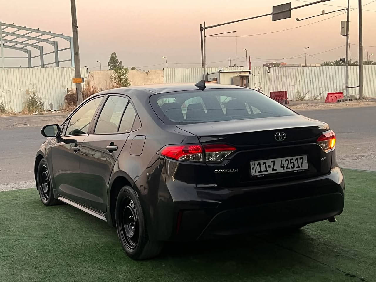 كورلا 2023Le
محرك 2000 بجم كبس لايت زنون بلادي 

تبريد بلادي شاشة كبيرة تخم تاير جديد 

صبغ فقط بابين و جاملغ خلفي جهة السايق فقط 

الباقي كلة بلادي 

السيارة بدون نقص كاملة جاهزة رقم بغداد تحويل ثاني يوم 

مكان السيارة بغداد حي الحسين 

السعر 13700$ بيهة مجال بسيط

للاستفسار 

***********
