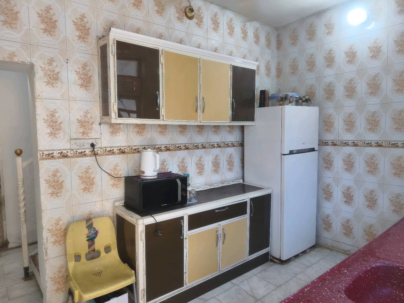 بيت للبيع زراعي ١٠٠م سند ٢٥ في بغداد التاجي قرب السايلو ٢٤ ابو عظام قرية سيد جاسم طابق واحد مطبك مرمر يحتوي على غرفة نوم واحده واستقبال ومطبخ وحمام وتواليت مشترك داخلي وتواليت خارجي ومنور وطرمه البيت بناء طابوق وليس بلوك.. مرتب مال عائلة زغيره 
السعر المطلوب ٥٣ وبي مجال بعد المعاينه 
للاستفسار الاتصال على الرقم التالي الذي فيه واتساب ***********