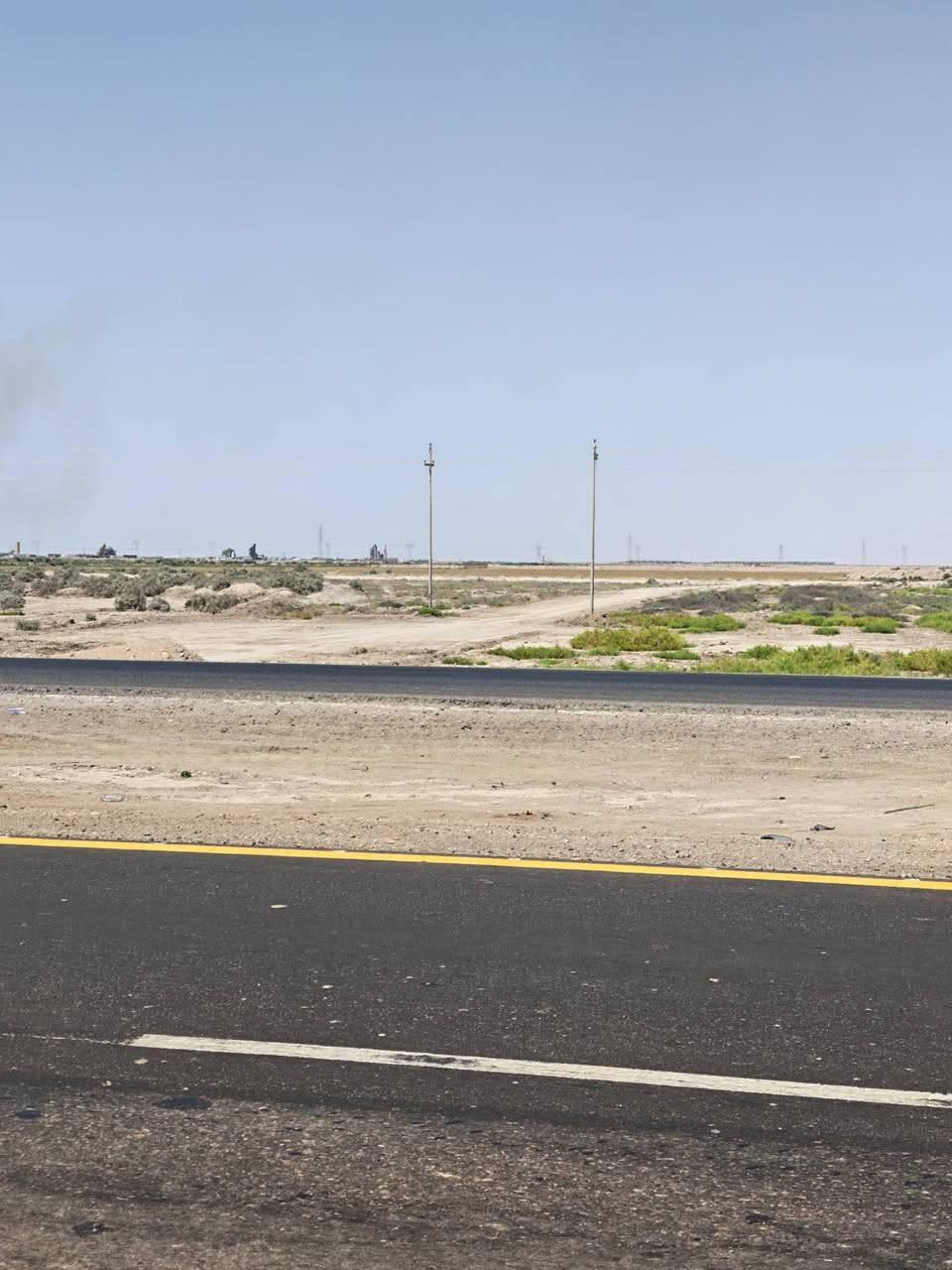 السلام عليكم يوجد 10 دوانم طابو صرف على طريق بغداد قرب جسر حوالي عندي على شارع العام 5دوانم بل ضهر شارع 5دونم السعر دونم 40 بسمي مداور *********** )تصال على رقم الهاتف ***********
