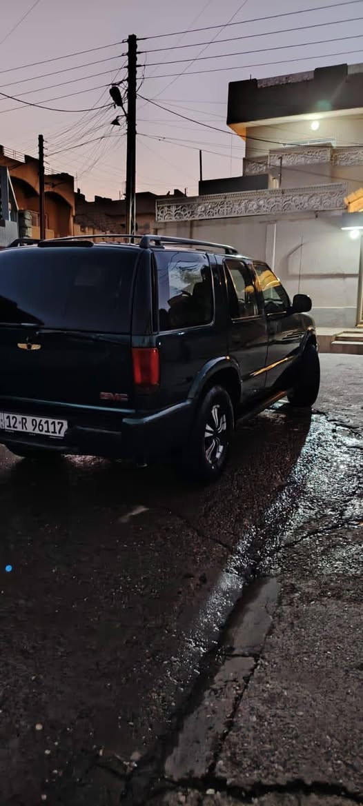 السلام عليكم  جمسي جيمي موديل 98 رقم نينوى بسمي 
مكينه 6 ڤي كير توماتيك شرط 
بدون صبغ بدون ضرر
سياره مال بيت جاهزه ما تصرف ربع عليها 
تخم جديد تخم تايرات جديد
مكان السياره حي العامل السعر 45 وبيها مجال بصيط 
***********
