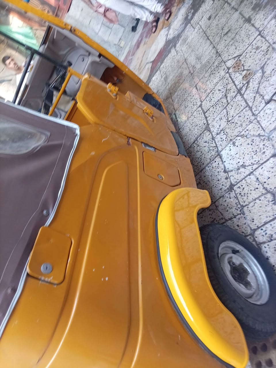 سلام عليكم تكتك البيع مديل واحد وعشرين مكينه مكفوله رقم وسنويه عنواني بغداد ***********
