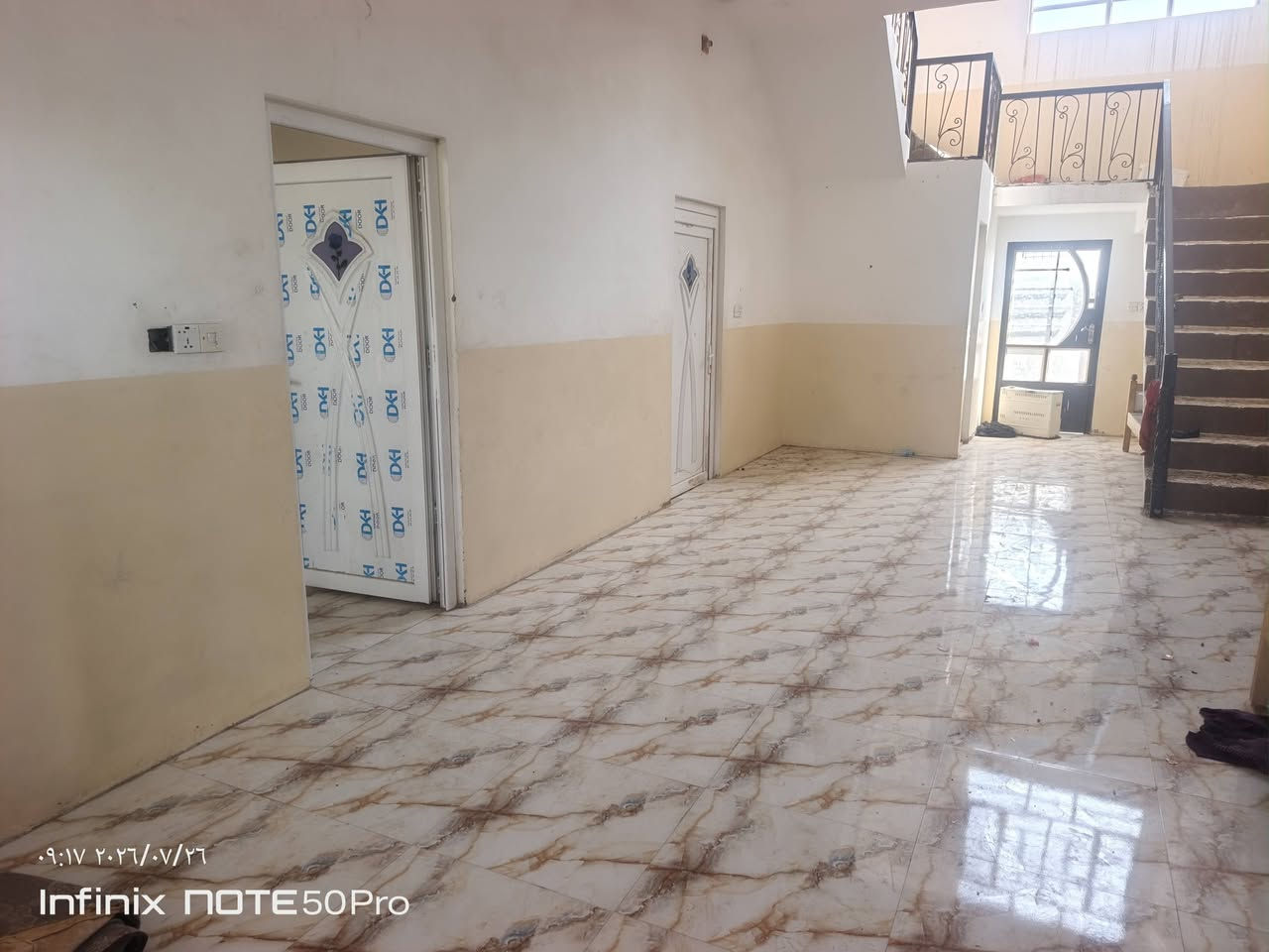 بيت جاهز للبيع المساحة ٥٠٠ متر مربع الموقع تقاطع الوجيهيه مجاور محطه وقود فوزي الربيعي بالقرب من مدينه ألعاب بيت الذهب الأرض وقف قادري.التواصل على الرقم 
 ***********
