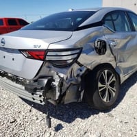 سنترا SV • ٥١ ألف مايل • ضربة من الخلف