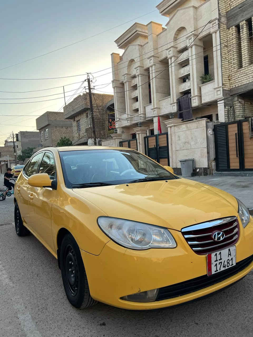 السلام عليكم 
النترا 2010  رقم بغداد انكليزي وارد امريكي حادثها جاملغ خلفي وقبق جنطه مبدل ما واصل للحوض 
تكم وشواصي ولغود وحوض مكفول صبغتها الاولى 
محرك 2000 جديد  ماشيه 190 الف 
بجم مكفول ما مفتوح برغي بي بدون ايرباك بدون اي نقص جاهزه كلها على البلاد شادلها شاشه اصليه وكامره 
المكان / زيونه او بغداد الجديده 
السعر 98 وبيها مجال   رقم الهاتف /***********

