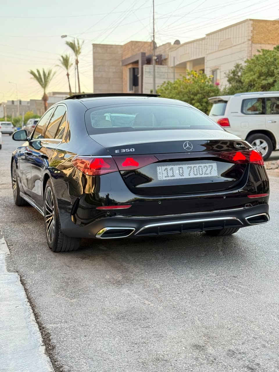 للبيع | Mercedes-Benz E350 AMG 2024

اللون الخارجي: اسود
الداخلية: جلد كريمي فاخر
📍 الممشى: 24,000 ميل فقط

وارد امريكي : ضرر جاملغ خلفي فقط ☑️
رقم الشاصي : W1KLF4HBXRA058333

🔹 فول مواصفات 1/1 فول اعلى شي 

✅ كراسي جلد كهربائية مع الذاكرة
✅ كراسي مساج
✅ تدفئة وتبريد للمقاعد
✅ سقف بانوراما
✅ شاشة MBUX الكبيرة مع نظام ملاحة
✅ كاميرات 360°
✅ حساسات أمامية وخلفية
✅ إضاءة داخلية محيطية (Ambient Light)
✅ تشغيل بصمة (Keyless Go)
✅ باب شنطة كهربائي
✅ رادار ومساعدات قيادة

السيارة نظيفة جداً وجاهزة للفحص بأي مكان يختاره المشتري.

💰 السعر: 47 الف 470 ورقة وبيه مجال 
📞 للتواصل اتصال او واتساب: ***********
***********
 
العنوان بغداد زيونه شارع الربيعي 

رابط الواتساب المباشر لصاحب سياره👇🏻 💯
⁨ ⁨ ⁨ ⁨ https://wa.me/9647730100828
