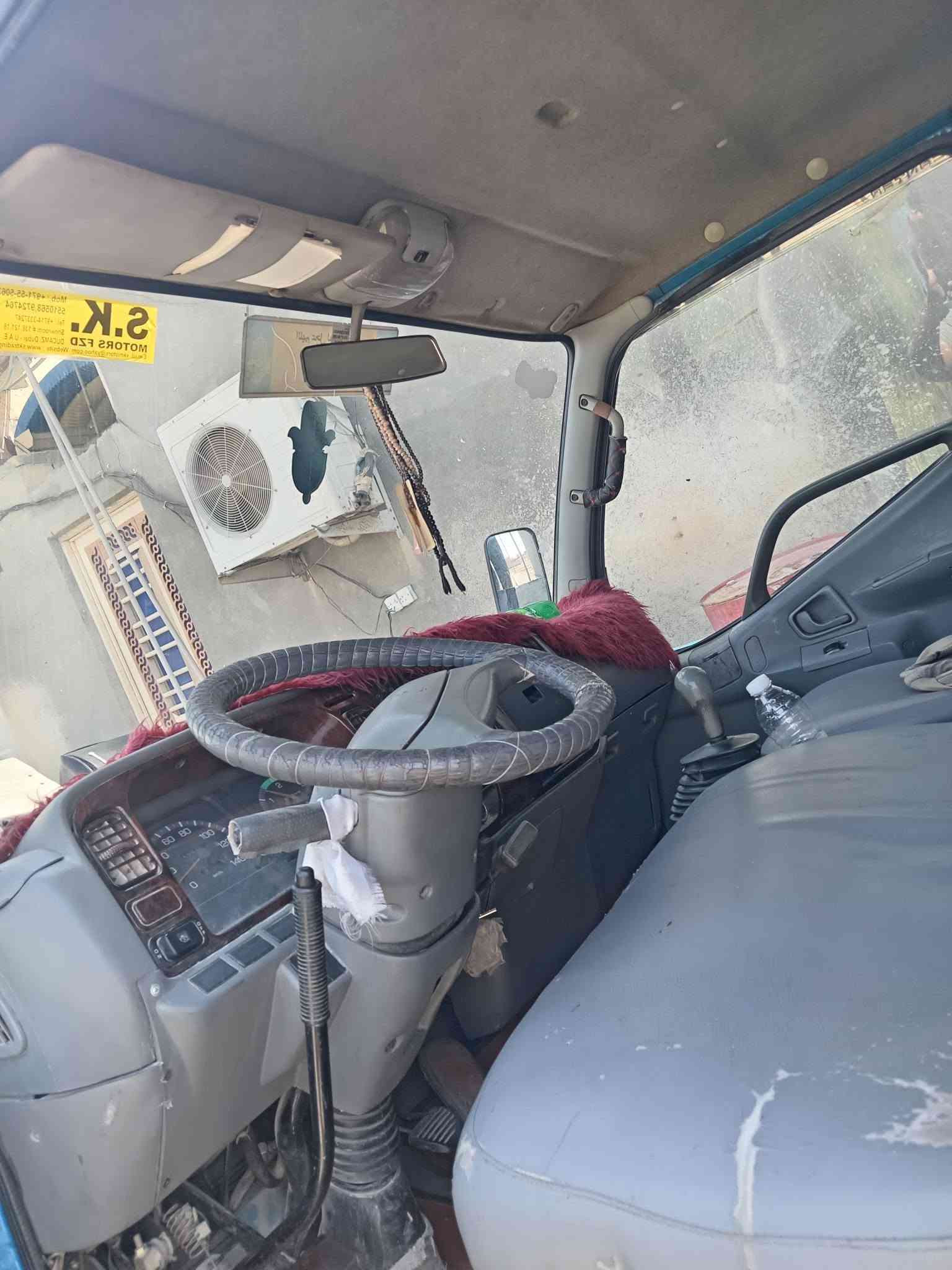 سلام عليكم كنتر قلااب بلاد ٣ طن دبل شاصي سياره مكفوله كفاله عامه رقم بصره باسمي شخصيا الاستفسار انتصل عل رقم *********** ***********.   مكاني العماره
