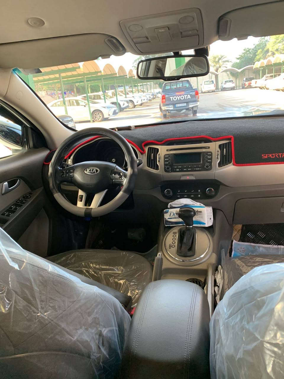 السلام عليكم 
سبورتج 16خليجي
محرك 2000دوش
ماشيه 90
بيها صبغ جاملغ اثر طخه خارجيه وشبر بالبنيد
ب أسمي  رقم وهزه جديده 
السعر 157
للاتصال 
***********
