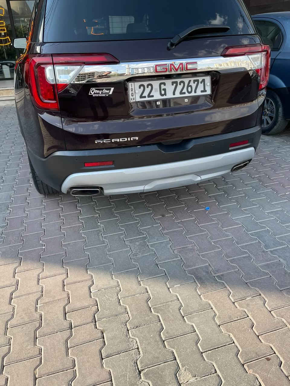 Sle 
V6
سياره حادثها كلش خفيف 
بعد الفحص طلع بيها بنيد صبغ 
وجاملغ يمين شبر بارد  بدون اي دواخل 
سياره ماشيه 168.000 kn
رقم اربيل 
سنويه وهزه جديد 
سياره موجوده في اربيل 
7 راكب 
تبريد 3 قطع 
9 نمر كير 
سياره ما ناقصها برغي 
بيع او مراوس 

سعر 190 وبيها مجال بسيط 
ل التواصل 
***********
