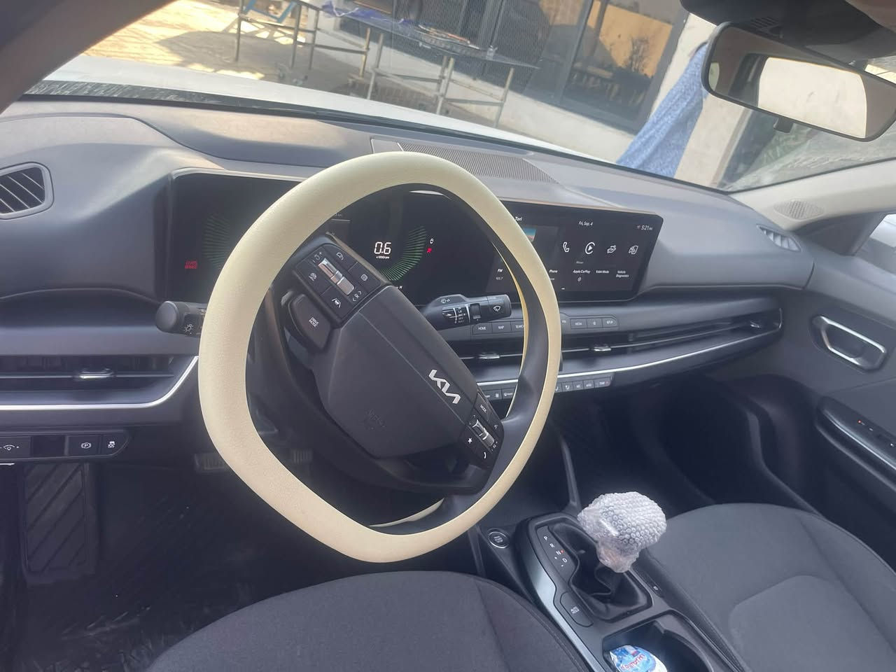 🔥KIA K4 LX 2025 🔥

🚘LX 

🔹 محرك 2.0 لتر

🔹 قير CVT

🔹 شاشة كبيرة

🔹 Apple CarPlay + Android Auto

🔹 كاميرا خلفية

🔹 حساسات خلفية

🔹 تشغيل زر

🔹 دخول ذكي

🔹 مثبت سرعة

🔹 مكيف أوتوماتيك

🔹 إضاءة LED

🔹 جنوط رياضية

🔹 أنظمة أمان ومساعدة للسائق

الحادث / مرفق بالصور 
بنيد بارد فقط بدون فتح 
سيارة شهداء مرقم بغداد باقي سنة
بسمي 
السعر :16600$

🇺🇸 سيارة بغداد 

📍 العنوان: بغداد- العبيدي

📱 واتساب: ***********

نص مكتوب في الصور:
- العودة عالية الدقة 13 / 2
- العودة عالية الدقة 1 / 13
- CARFAX Event 1 09/12/2025 Accident reported with another motor vehicle - Disabling damage reported - Vehicle towed - Front airbag deployed View More Details > Recent Service Highlights Key services performed in the last 12 months Service & Comments Date Oil 09/06/25 Oil and filter changed View > Tires 09/06/25 Tires rotated View > ^ Back To Top chr360.net
- 11:10 Back Lot Details 1/13 360° 2025 KIA K4 LX R Lot # 69551405 | AL - MONTGOMERY | |- / E180 You Haven't Bid Sale Date: 10/9/2025 Sale Time: 12:00 PM CDT Minimum Bid Time Left: 8h 49m Est Retail Value: $22,903.00 Current Bid: $500 Start Bidding
