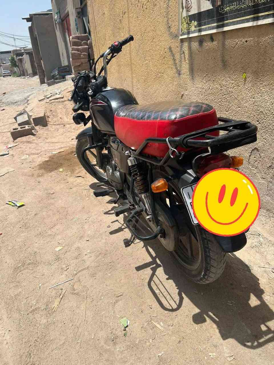 🏍️ للبيع دراجة Keeway 150cc
دراجة كي واي 150 للبيع، نظيفة وجاهزة للاستخدام.

🔹 الماركة: Keeway
🔹 السعة: 150cc
🔹 الكير: 5 نمرات
🔹 الرقم: سنويه و رقم ابيض تحويل مباشر 
🔹 اللون: أسود وأحمر
🔹 الدراجة شغالة وجاهزة للاستخدام اليومي
🔹 مزودة بكشافات إضافية وحمايات

💰 السعر: 1,700,000 دينار عراقي

📞 للتواصل: ***********

📍 الموقع: [كرمة علي حي الرساله ]

الجادين فقط، وأهلاً وسهلاً بالجميع 🌹
