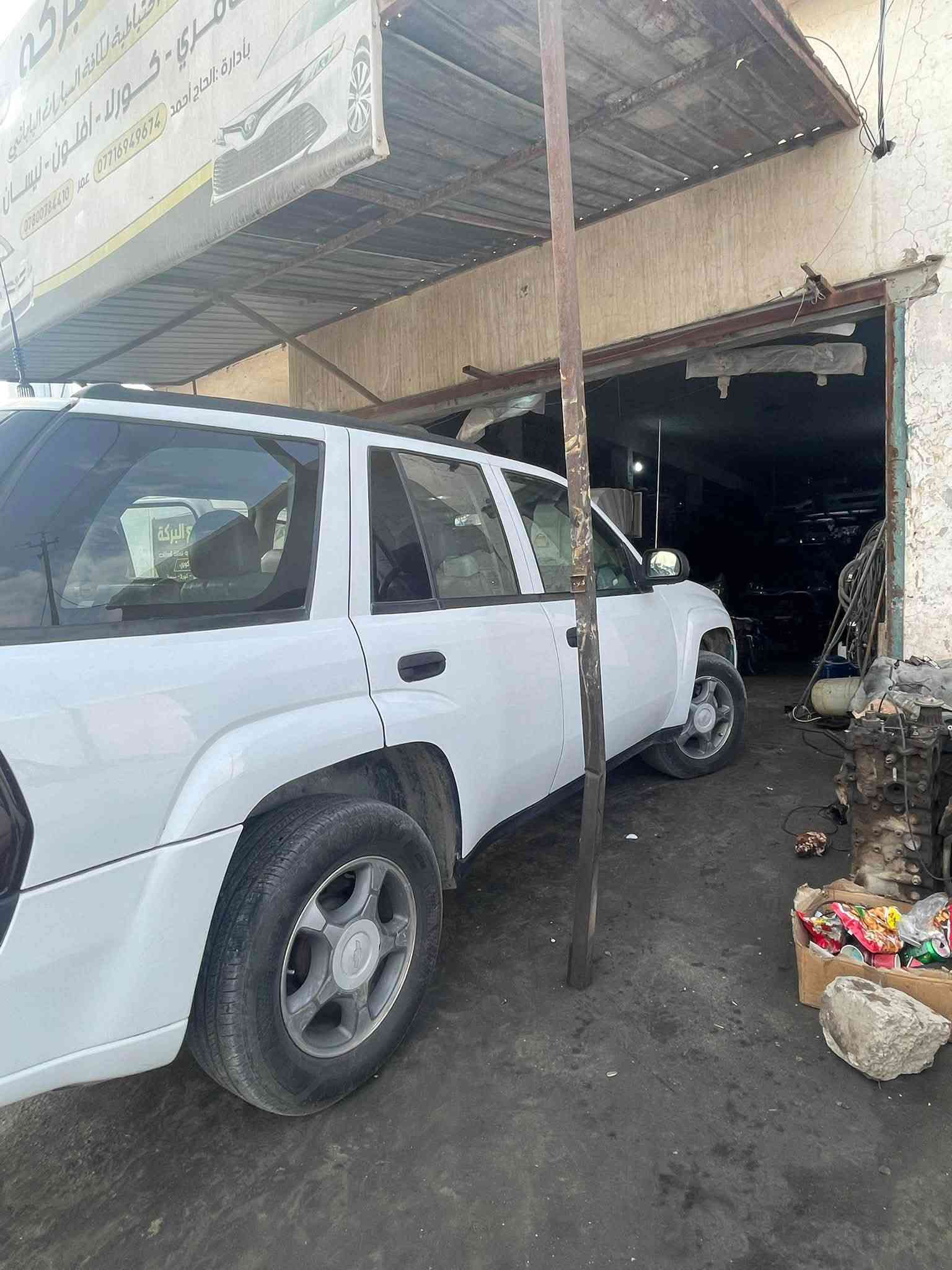 سلام عليكم
شوفر ليت بلايزر  للبيع سياره نضيفه كلش ويمك صور سياره مصبوغه عام فقط لجماليه فقط بدون أي حادث شرط سياره ماشيه ١٠٠,٠٠٠ فقط بدون تصفير شرط سياره كير شرط المحرك زلال بس بي نسبه تنقيص كلش قليل يعني كل ١٥ يوم تقريبا ينقص اقل ربع لتر  رقمه صلاح الدين انكليزي  شرط اتحويل 
السعر ٧٥$ ورقه 
للستفسار 
***********
