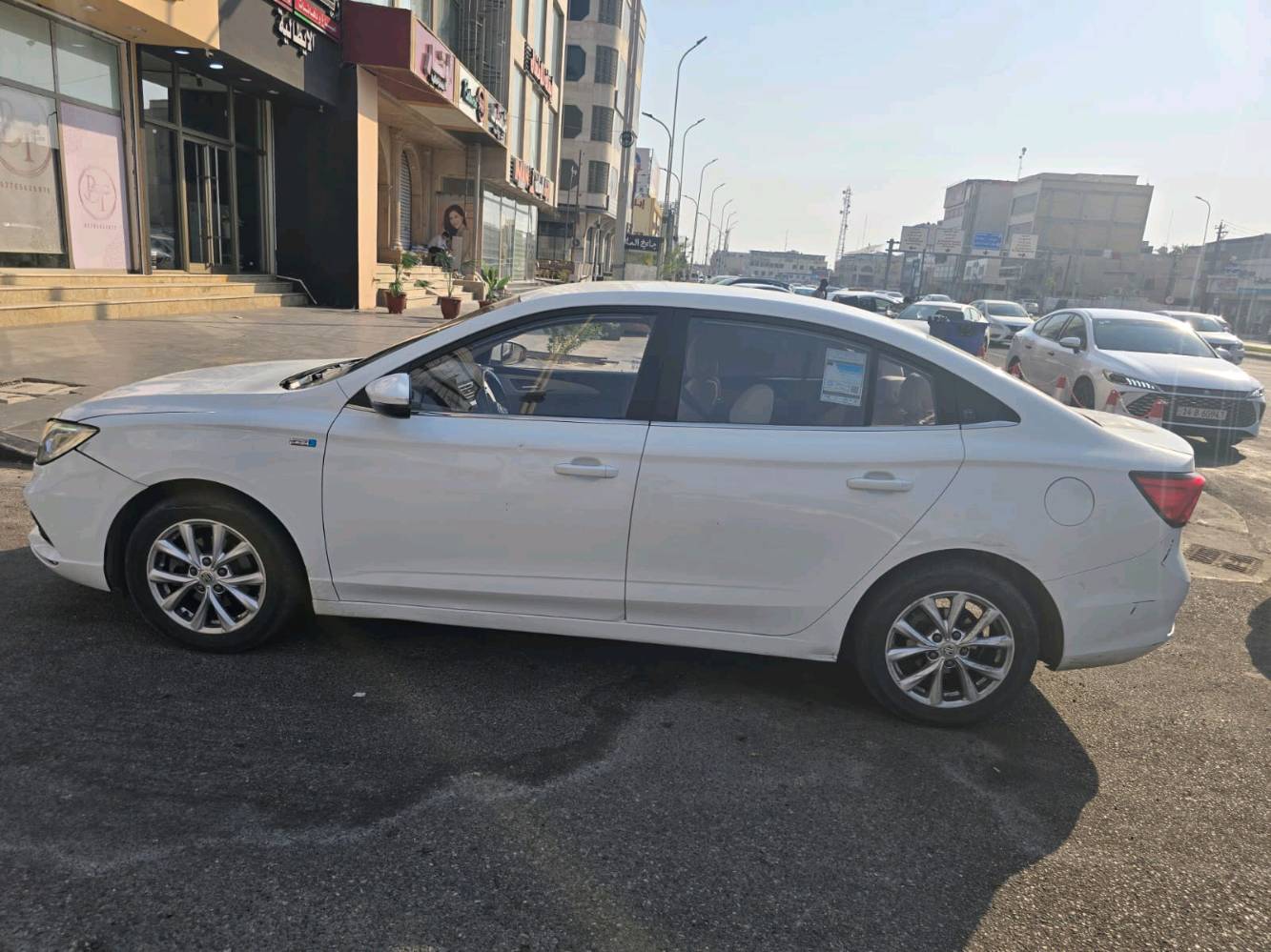 السلام عليكم
للبيع سياره mg5  2023
جاهزه اي نقص مابيها
السياره  حادثها فقط المدكر لامامي وبنيد 
جميع الايرباكات الاماميه سليمه  
شاصي السياره سليم 
تبريد ثلج 
مكينه وگير مكفولات
_ دخول ذكي بصمه 
-شاشه كبيره
_كامره خلفيه
-رادارات خلفيه 
_ اضافه وياها فلات شوته وفلات تبريد وفلتر دهن كير ويه السياره 
وباقي التفاصيل بالفيديو
السعر جدا مناسب مكاني بصره

للاستفسار : ***********