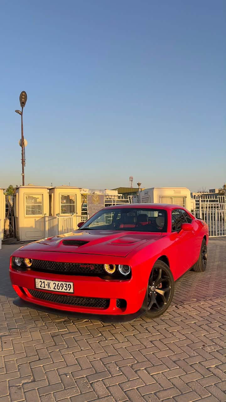 السلام عليكم جالنجر 17 sxt فول عدى فتحه ورادار v6 حادث جاملغ وبنيد وسيارة نضيفه كلش شواصي لغود كفاله حتى رادتر بلاد شاشه حجم كبير  لايت زنون وسنويه جديده ماشيه 90 ميل ***********

نص مكتوب في الصور:
- 000-23553006 - 10/19/2018 INSURANCE AUTO AUCTIONS, INC. - IAAI.COM