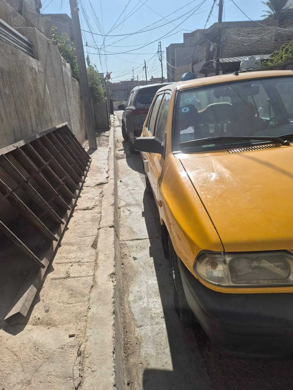 السلام عليكم شباب سايبا ٢٠١٢  جاهزة  كير ومحرك خير من الله تبريد ثلج منظومه جديدة حماوة ماكو منظومة   ماء جديدة وراديتر جديد  حدادية ٨٠ % باتري جديد  سيارة جاهزة للشارع اخذته قبل شهر وكلها جهزته على ايدي الله شاهد وصار عندي مريض  واريد ابيع مستعجل وبلعافية ع الياخذها  رقمها صدامي احمر  مكمل معامله باقي بس تبديل رقم  غرامات سرقات هزه جديدة كلها كاملة بس عليها غرامة هيئة ٧٥٠  الف ع المشتري ولهذا السبب ما رقمتها ماعندي  رايدها ب ١٥ ورقة  قفل تريد تحويل  تريد وكالة ماكو مشكلة الله شاهد خسران بيعته لان مستعجل  شباب كل التفاصيل ذكرتها   اقراها زين واتصل ***********
