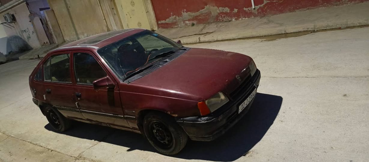 كاديت موديل 1991 رقم نينوى مسطره جديد شرط التحويل كير ومحرك شرط كابون ماستر السعر 22 وبيها مجال مكاني حي الانتصار اتصل ***********
