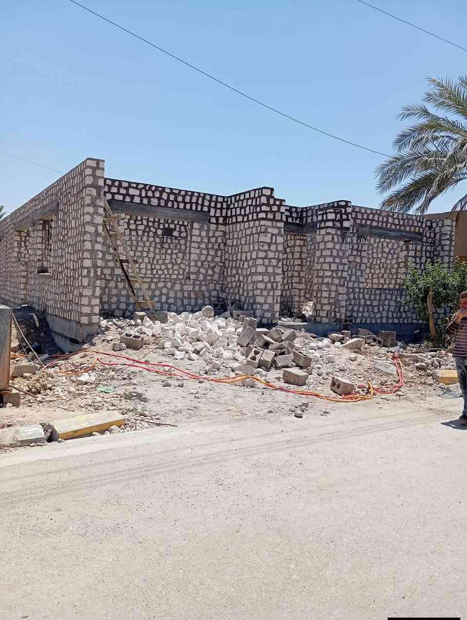 مستمرين معاكم بناء حجر سياجات وتكاعيب وحفر  داخل بروانه وحديثه وحقلانيه  
بناء بلوك سياجات الالف 225  وآذا الشقل مفتوح قابل للتنزيل أسعار مناسبة. وشقل درجة أولئ 
*********** وخاص موجود
