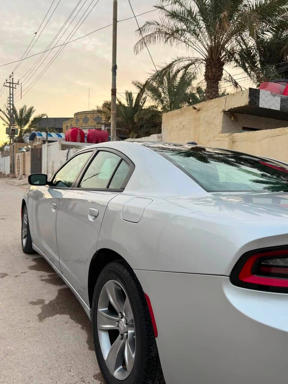 جارجر موديل 2020 أصل فئة SXT
ضربتها مال امريكا جاملغ وبنيد 
سيارة نظيفة كلش فول مواصفات 
كشنات تدفئة تبريد 
ستيرن تحكم 
فتحة سقف رادار خلفي 
رقمها ذي قار الدولي الجديد
ماشية 80 الف ميل 
تخم تواير جديد 
تحويل ثاني يوم 
حدادية جديدة سليمه 100‎%‎
سعرها 225 
للاستفسار اكثر 

‭***********‬

‭***********‬
