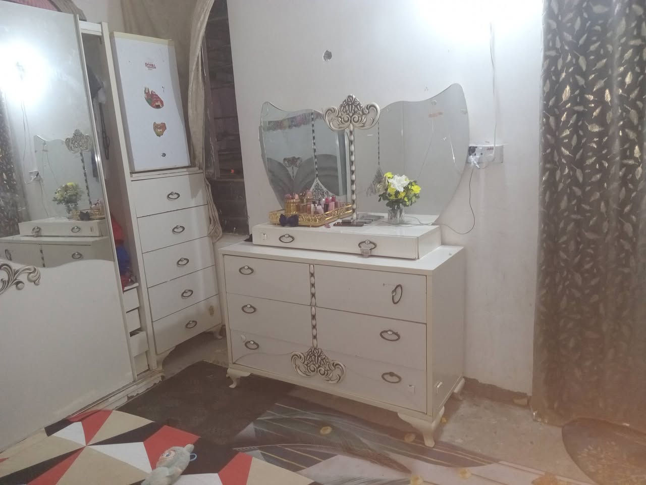 غرفه للبيع بيه ضرار بصيطه سعره 200 بيه مجال ***********
