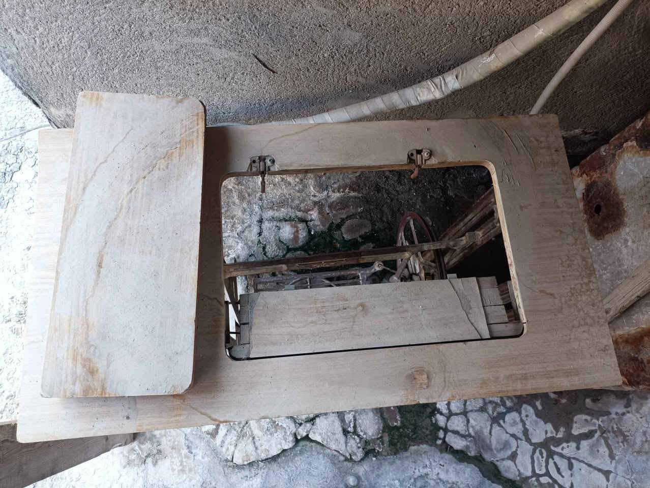 ميز مكينه خياط السعر 30

‏‪***********‬‏

