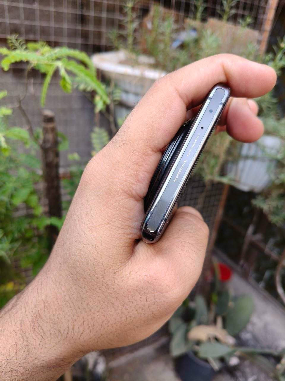 فيفو X100 برو • ١٦ رام • ٥١٢ ذاكرة