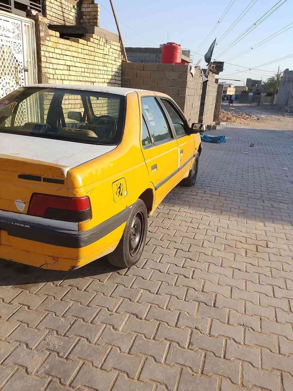 سلام عليكم بيجو 405 موديل 12 رقم بغداد سنويه عضم عاج بدون راعي اتكفل سرقه وعشاير سياره كير محرك فرنسي صاروخ خير من الله كهربائيات شغاله كلها مسجل شغال تبريد عوزه بس راديتر سعرها 8 ورقات مكان بغداد وباقي تفاصيل على هاتف ***********
