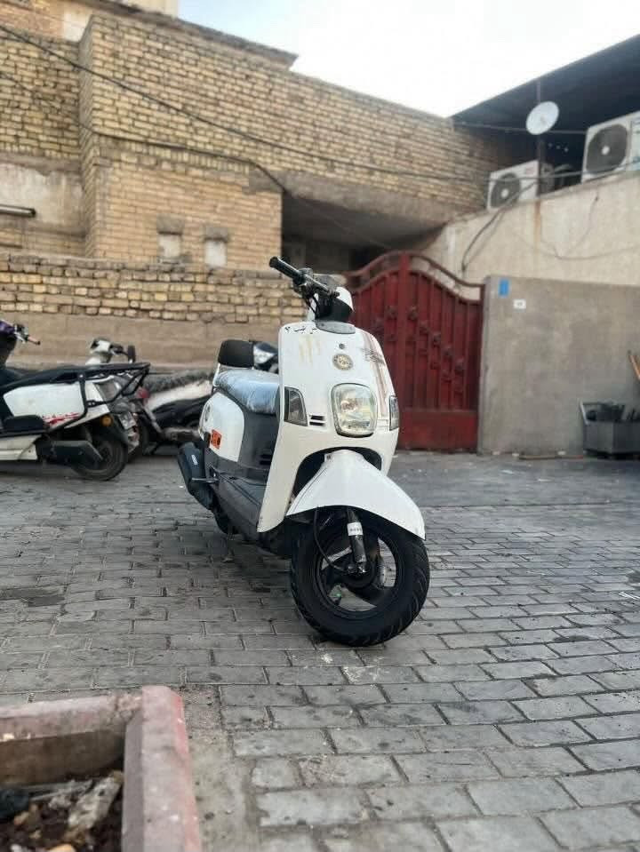 سلام عليكم دراجه بوليسي كابريته دراجه ما ناقصه شي نضيفه كله بلاد وختم واحد وياه المكينه سلف هندر كلشي شغال حته كهربائيات حته العداد كيلو متر شغال فقط دراجه بعدهي رمبه سعره 850 بيه مجال قليل مكاني بصره جبيله رقم تلفوني***********
