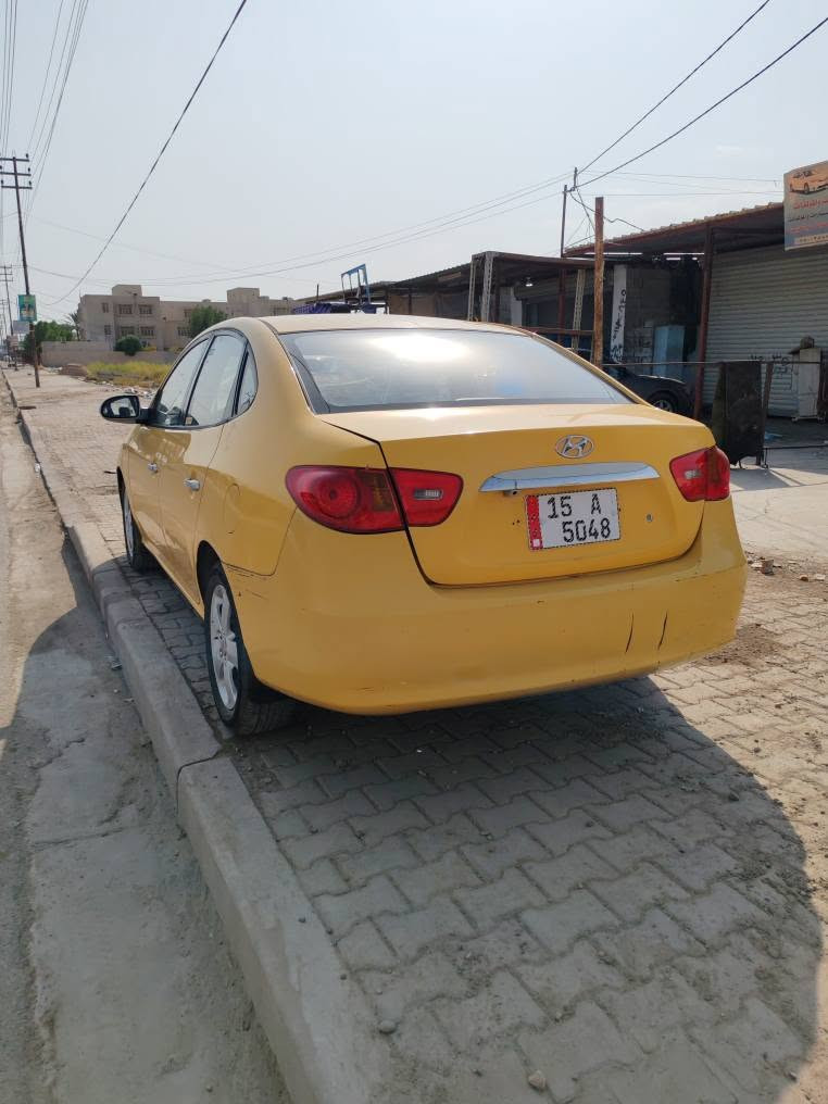 سلام عليكم النتره للبيع موديل ٧ خليجي مكينه ١٦٠٠ مكينه كير جديد تبريد ثلج رقم انبار الجديد بسمي تحويل مباشر السياره بدون اي ضربه أو تبديل ولسعر بصيط بيع سريع، *********** بغداد, العراق

