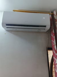 سبلت كري انفيتر طن ونص اخو الجديد نضيف جدا سعر ٧٥٠ عنوان بغداد العبيدي...