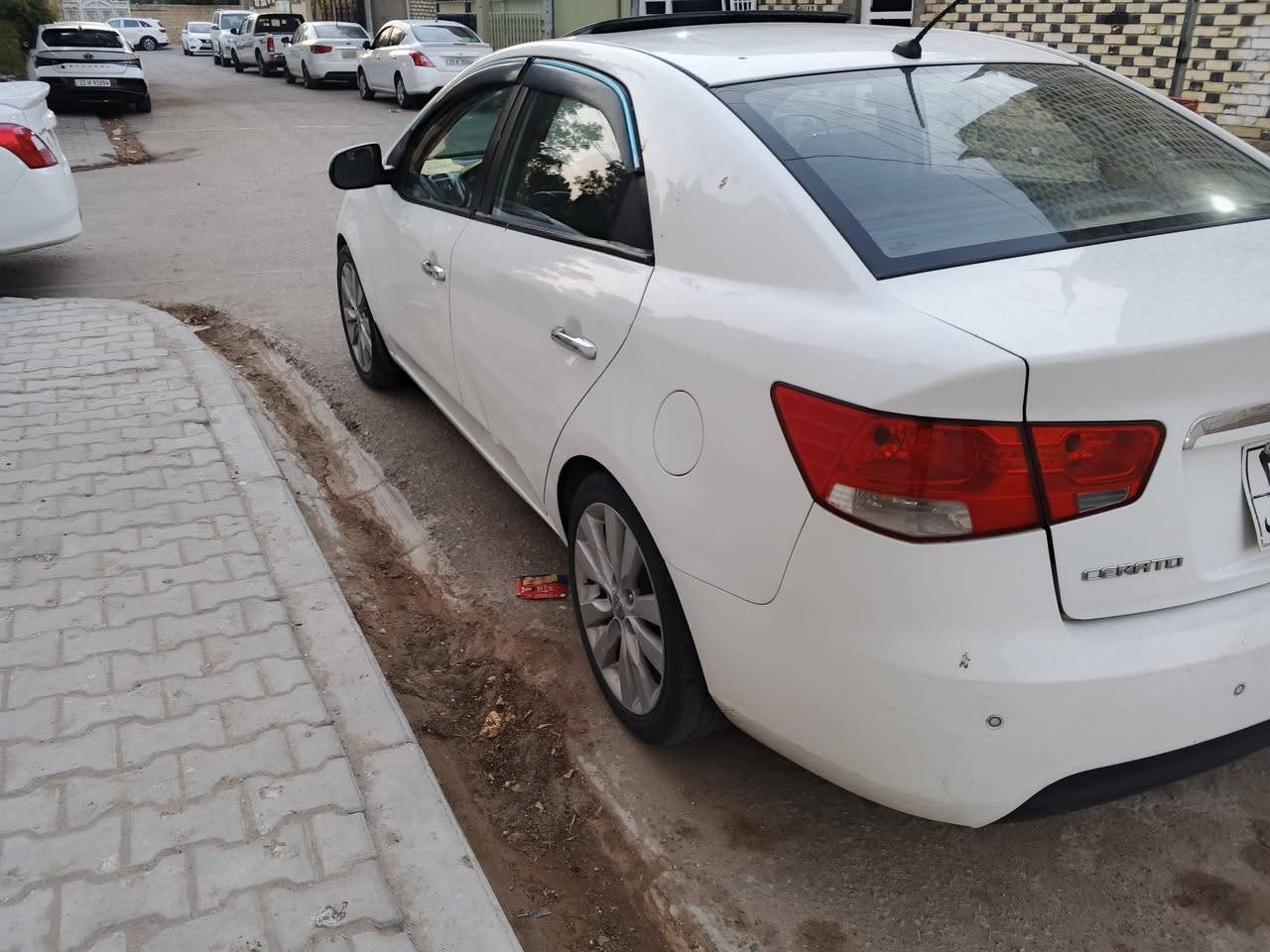سيراتو موديل 12 بيه فقط قطعه مكان السياره نجف السعر 105وبيها مجال تبريد ثلج سياره جاهزه كير ومحرك مكفولات ***********رقم الهاتف
