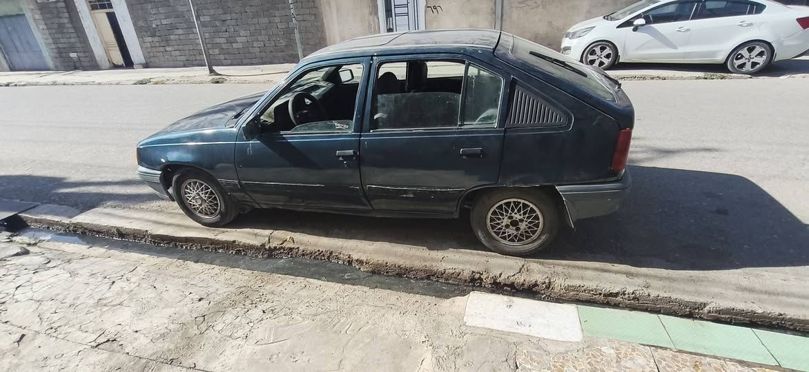كاديت موديل 91
سياره نضيفه داخلي و خارجي
سياره بسم صاحبها قفلها 18
رقم صاحبها ‏‪***********‬‏
