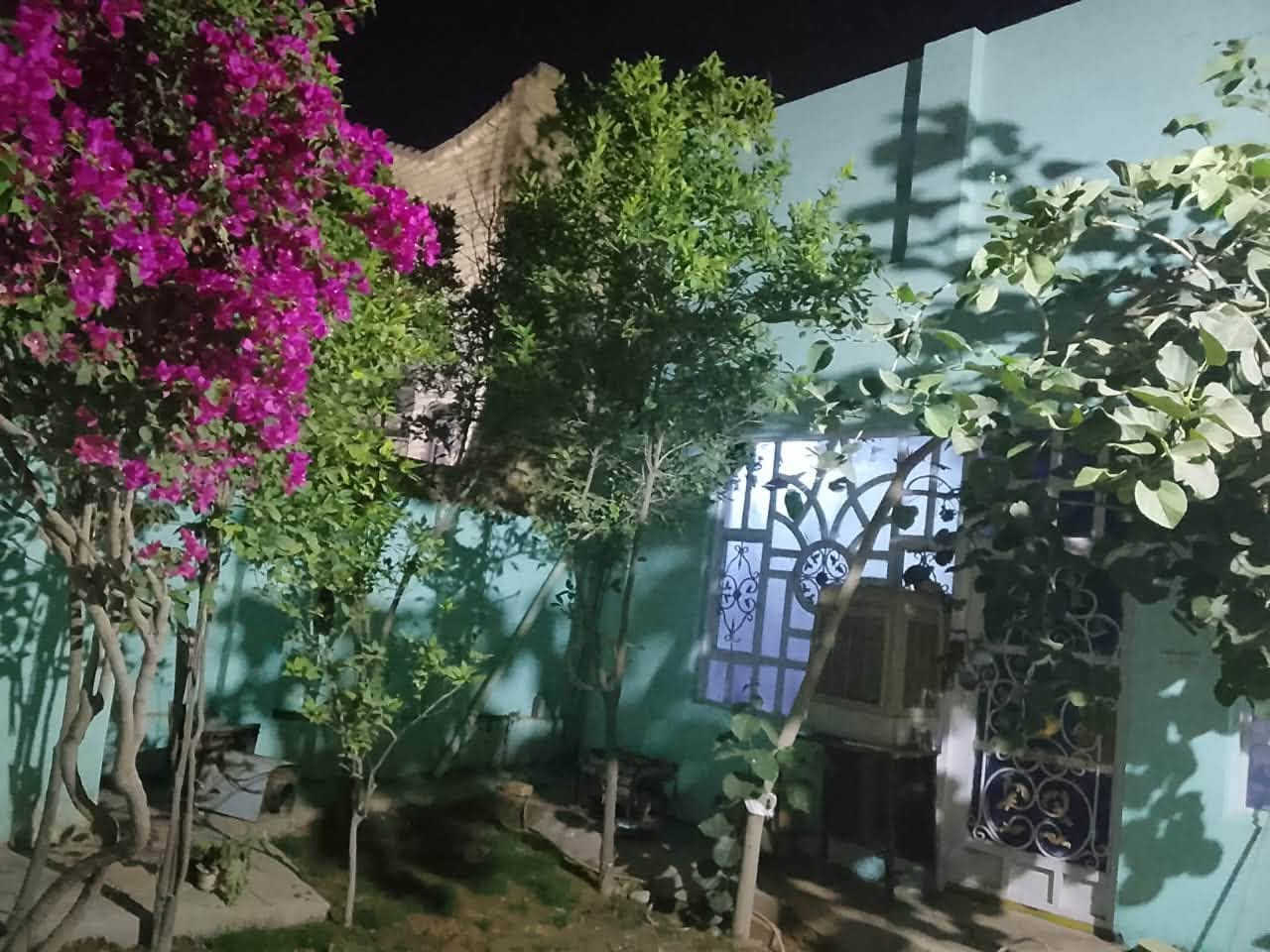 📍 دار سكن طابو صرف حي صباح المحامي  اول شارع بالحي (الصادق الاول)
✅ المساحة: 250 متر
✅ طابق واحد عكادة
غرف نوم  2
مجمع صحيات 2
براني 
صالة 2 
مطبخ حار وبارد 
🟩 تبليط خدمات ماء كهراء نت ضوئي 
✅ موقع ممتاز جدا و قريب
✅واجهة 12 ونص  على شارع عريض و النزال 20
السعر : 160 مليون مع المجال 🔥🔥🔥🔥🔥
📞 للاستفسار والمشاهدة
مراجعة مكتب عباس ابتيت (حسين للعقار) بشارع سيد يونس مقابيل سعد القطري للعقار 
***********
