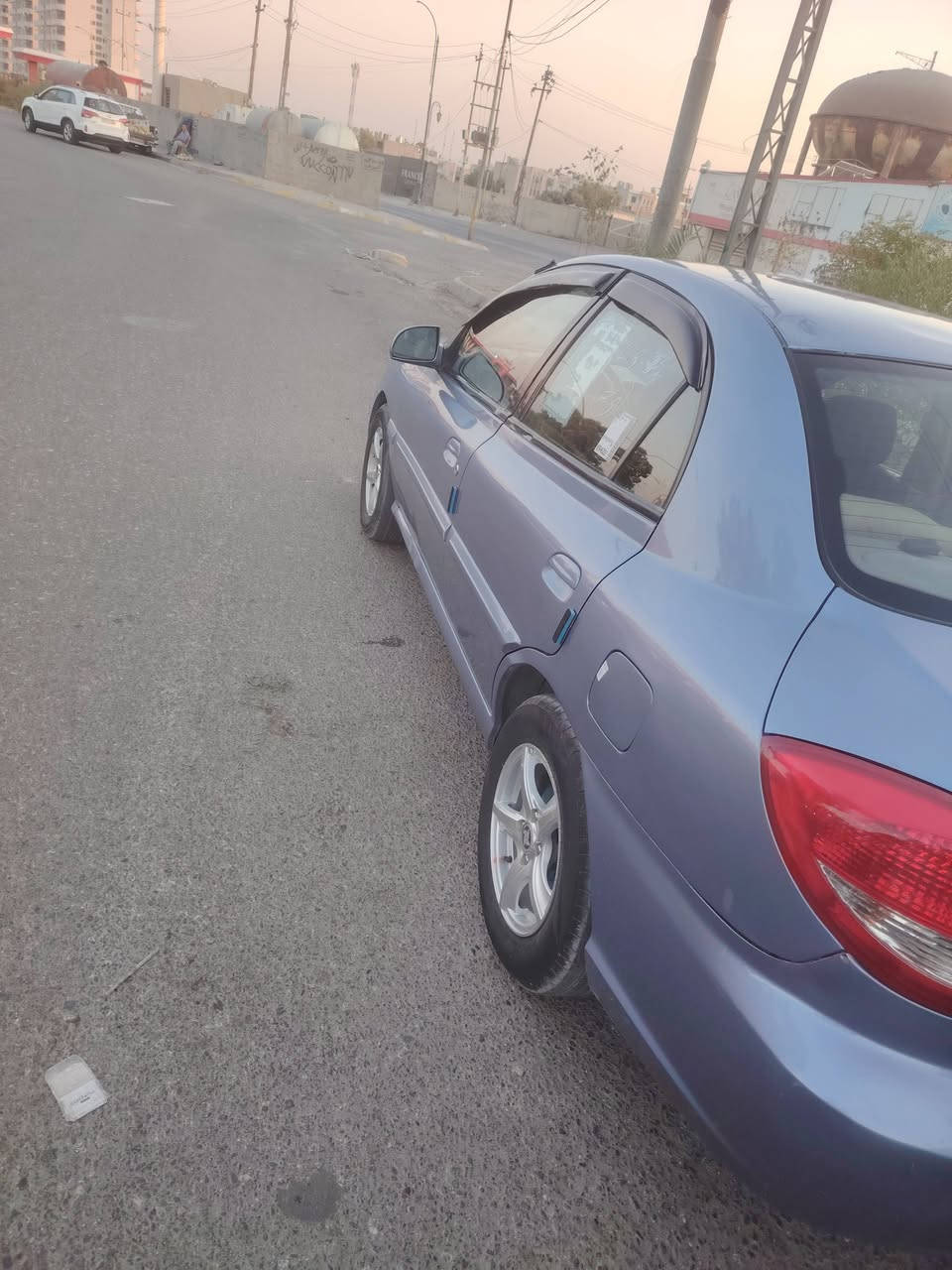 كيا ريو 2004 مصبوغة عام للجماليه رقم السليمانية بيها دفتر بانزين تبرير شغال محرك 16 سنويه لل 30  السعر 48 شرط التحويل والوكالة رقم الموبايل *********** مكاني كركوك
