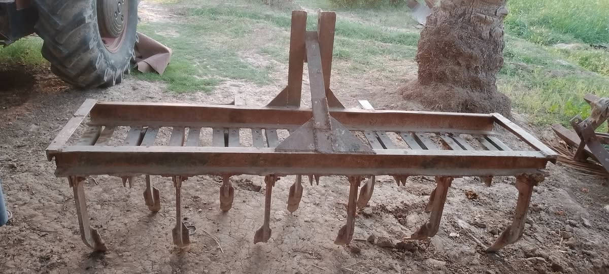 سلام عليكم خرماش البيع 11سن حداديه فول مكاني بابل مسيب سعر 425 وبي مجال رقم الهاتف ***********
