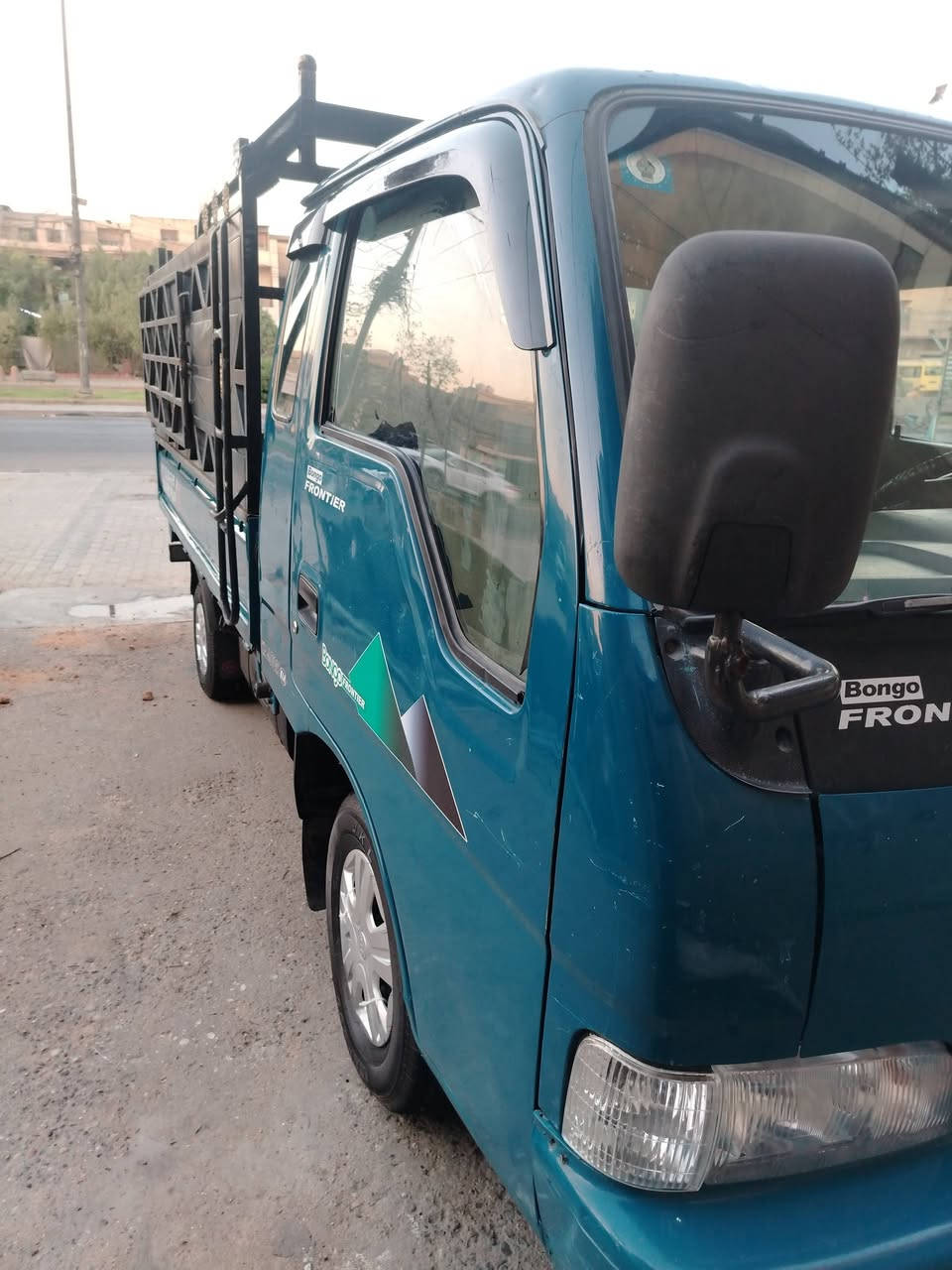 السلام عليكم كيا حمل فنتيره قماره وربع ثابت للبيع موديل ١997 رقم بغداد انكليزي سنويه 2030 مشروع وطني تحويل مباشر السياره كير محرك اكسن شاصي مكفوله رقم شاصي واضح تخم تاير جديد صدر جديد حداديه جديده كهرباءيات كله شغاله دوشمه جديده سياره جاهزه السعر 65 وبيه مجال مكاني بغداد الشراي يخابر غير متواجد على الفيس ***********
