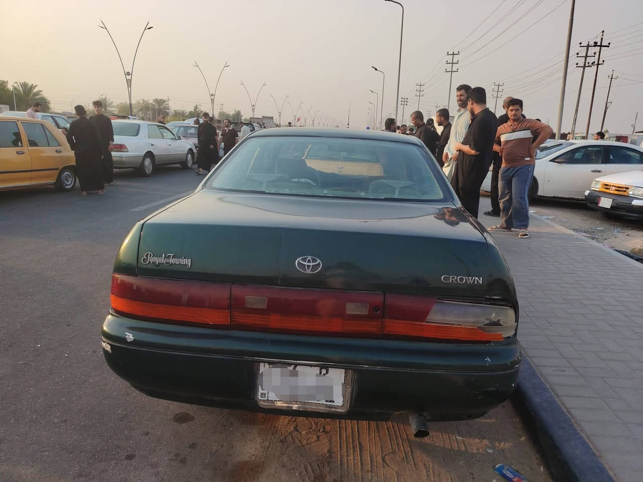 السلام عليكم بطه للبيع مديل 93 رقم إنكليزي بصره باسمي  مكفولة كص ونقل مكينه وكير 2500 جدد أنا شادهن بيدي حداده 50/100 تبريد ما يشتغل  السعر 36 العنوان البصره الزبير 
الهاتف 
***********
***********
