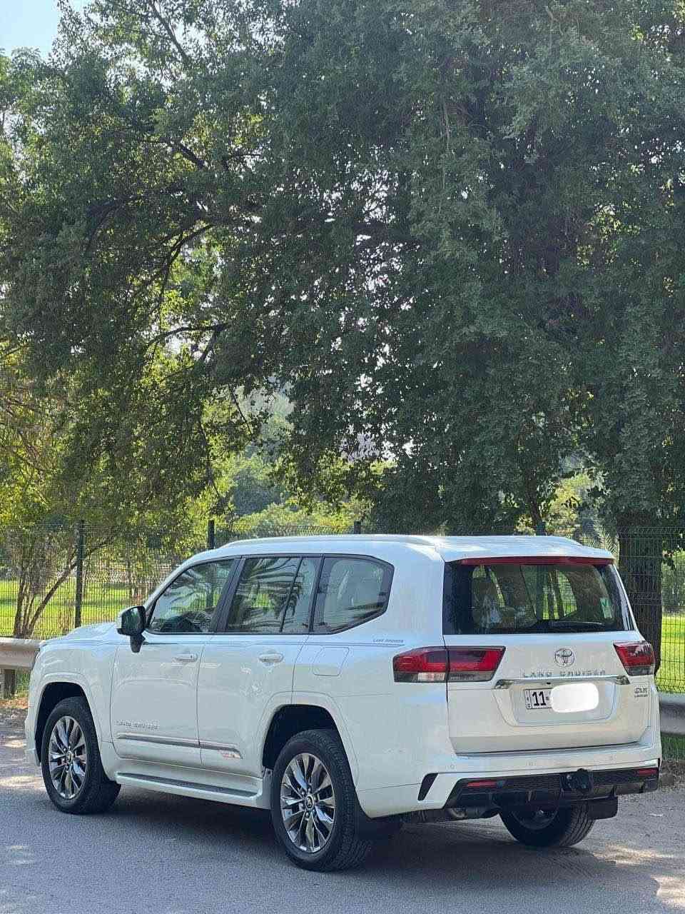 السلام عليكم تيوتا لاندكروز GXR Limted (SAS) 2024 رقم بغداد تحويل مباشر 

Price : 685$ وبيهة مجال 
للأستفسار : *********** بغداد, العراق
