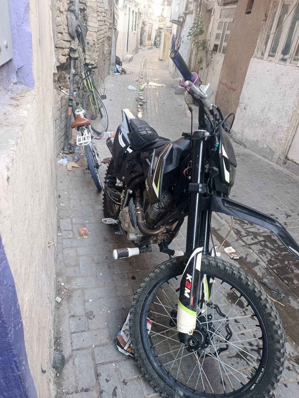 سلام عليكم دراجه قفاز k2m دراجه شغاله خير من الله بيها بنجر بس مكان دراجه بغداد بيع أو مراوس بوكسر دايوان إيراني نضيف رقمي ***********
