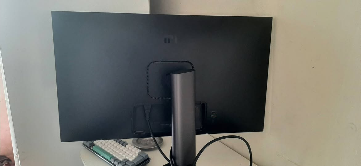 شاشة شاومي 27 • 2K 165Hz • يو بي اس يحتاج بطاريات
