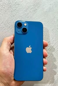 آيفون 13 • ١٢٨ • بطارية ٨٥٪