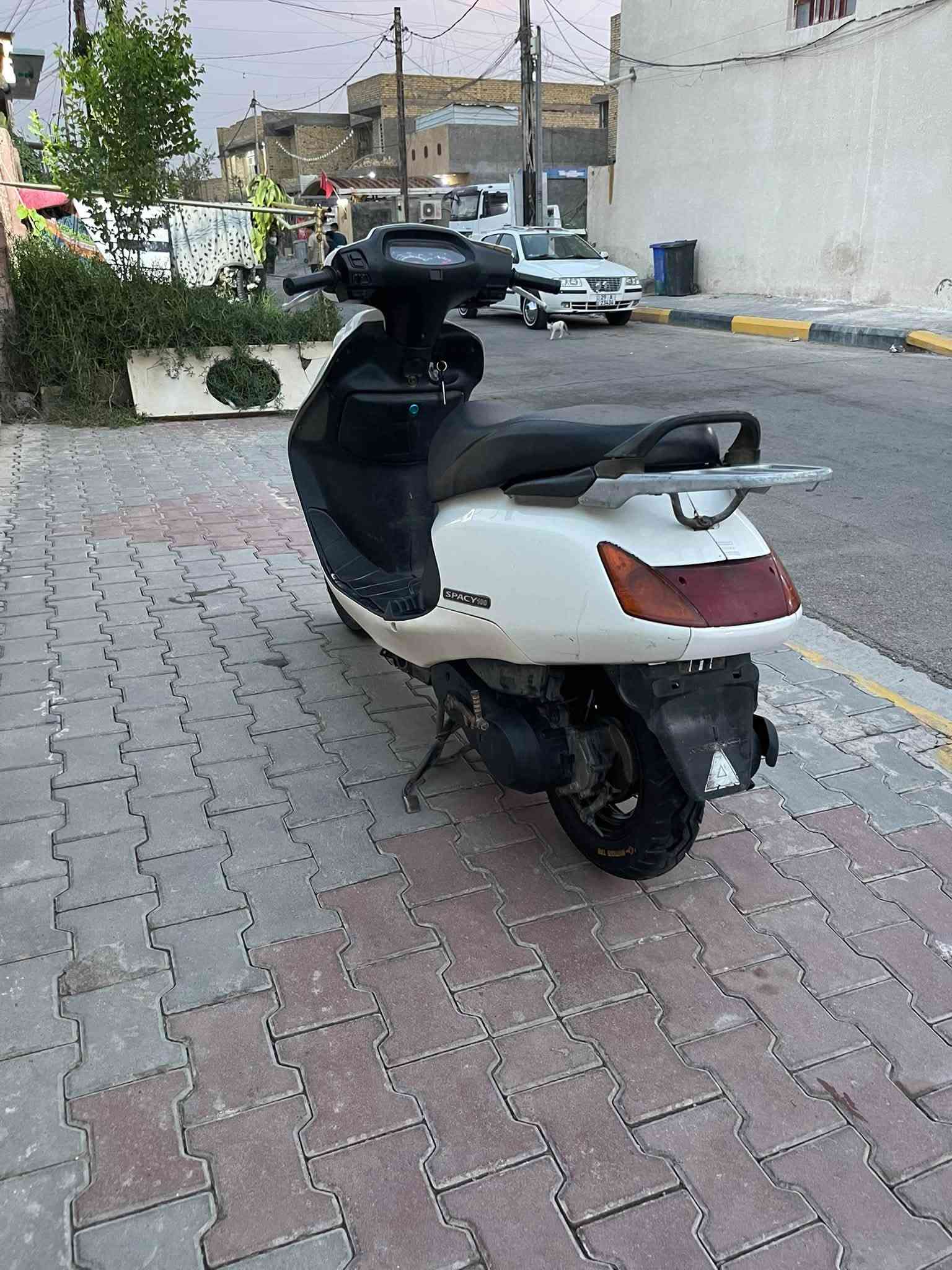 سبيسي • ياباني • محرك اخرس